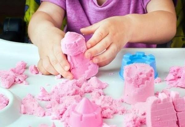 Image d'illustration pour Alerte sur de l’amiante dans certains jouets contenant du sable : les réponses à vos questions